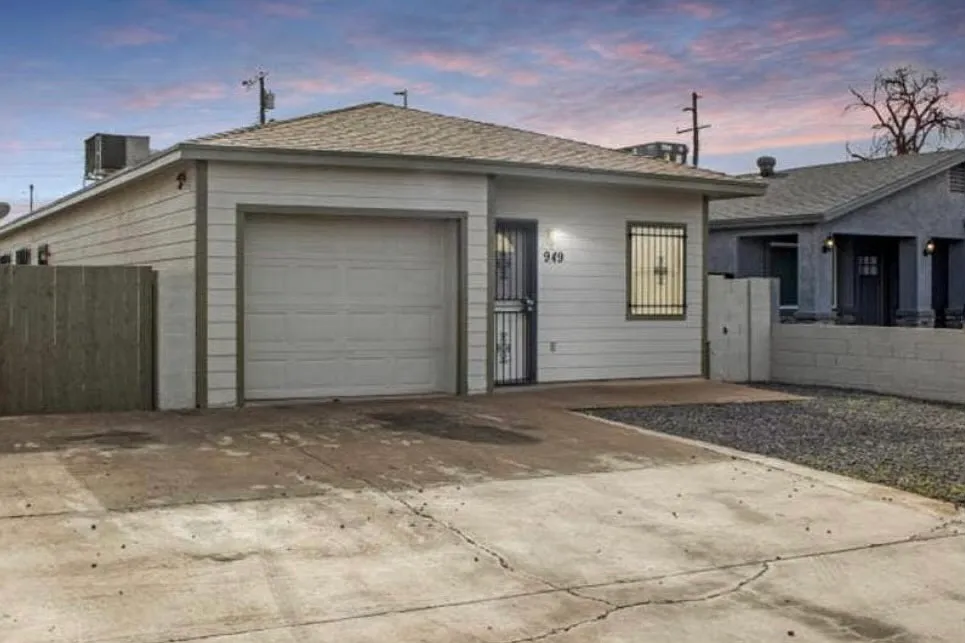 4 bed, 1015 sqft, $600 — Photo 1