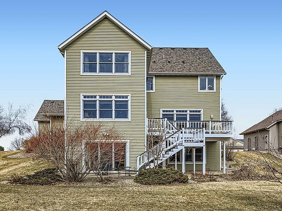 3rd image of 1641 Stonegate Ct