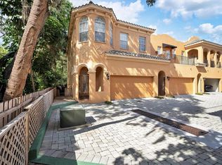 2917 Hansen Manor Ln, Tampa, FL 33611