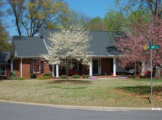 100 Shefford Ct, Greer, SC 29650
