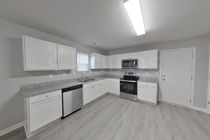 217 Sky Hawk Ln — Photo 9