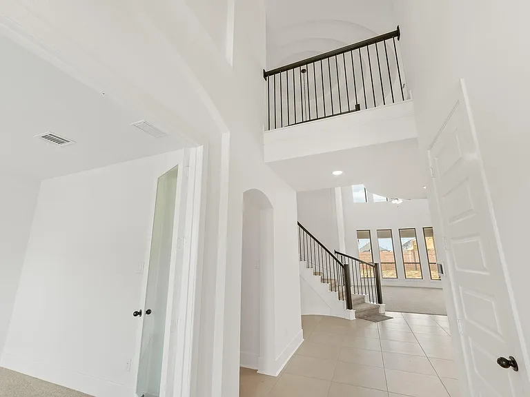 21127 Coral View Dr — Photo 6