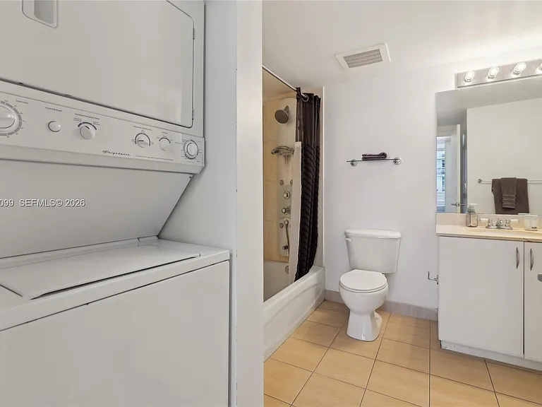 1750 N Bayshore Dr #2805 — Photo 24