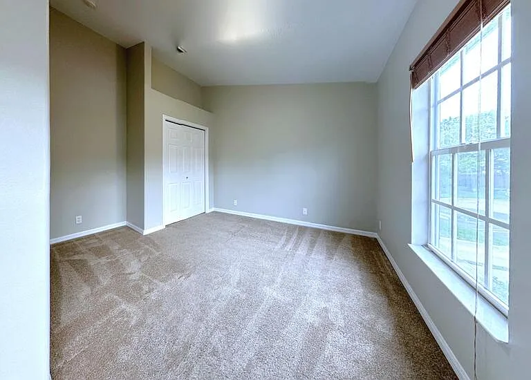 8006 Thoroughbred Loop #1 — Photo 23
