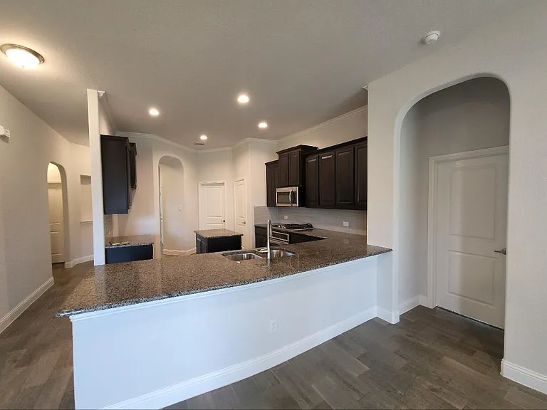 1801 Spinnaker Dr — Photo 11