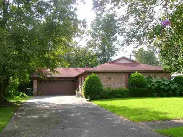 4127 Forest Dr, Port Arthur, TX 77642