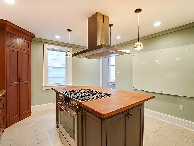 2158 Stratford Ave #2 — Photo 2