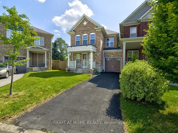 63 Lupo Dr, Hamilton, ON L8B 0V3