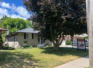 30 Oakridge Dr #BASEMENT, Toronto, ON M1M 2A4