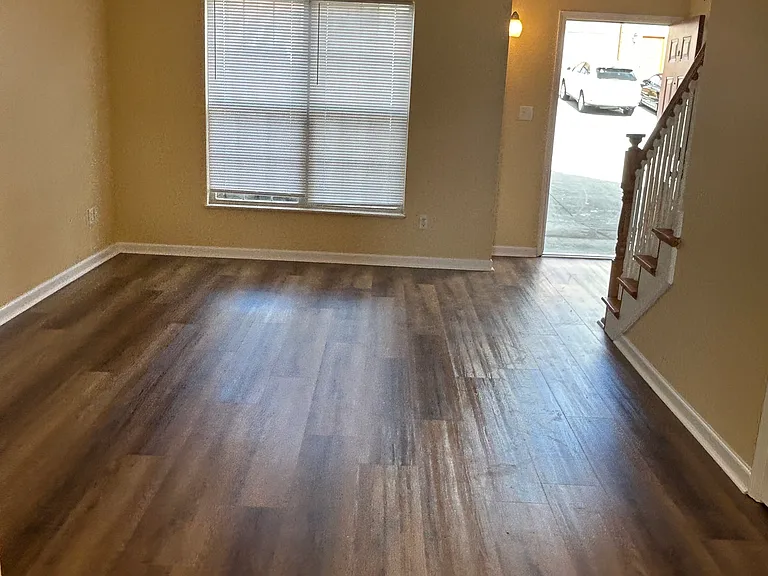 1600 Meadow Spring Dr #3 — Photo 4