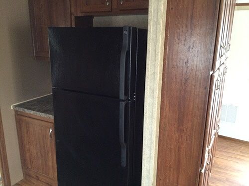 5th image of 291 W Pine St