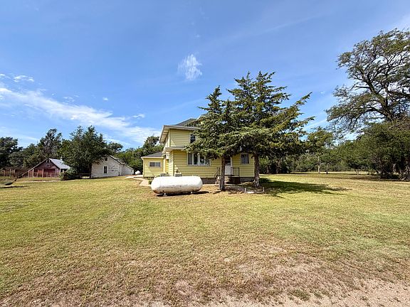 3rd image of 38879 231st St