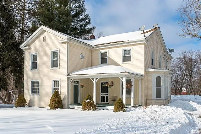 20260 Williamsville Rd photo 1