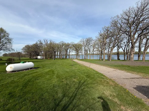 13627 130th Ave, Villard, MN 56385