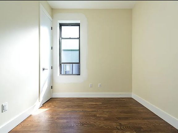 5th image of 291 Stockholm St #3R1
