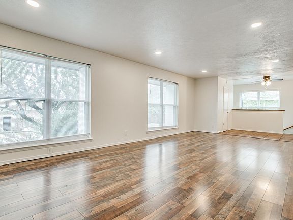 3rd image of 3452 Asbury Ave