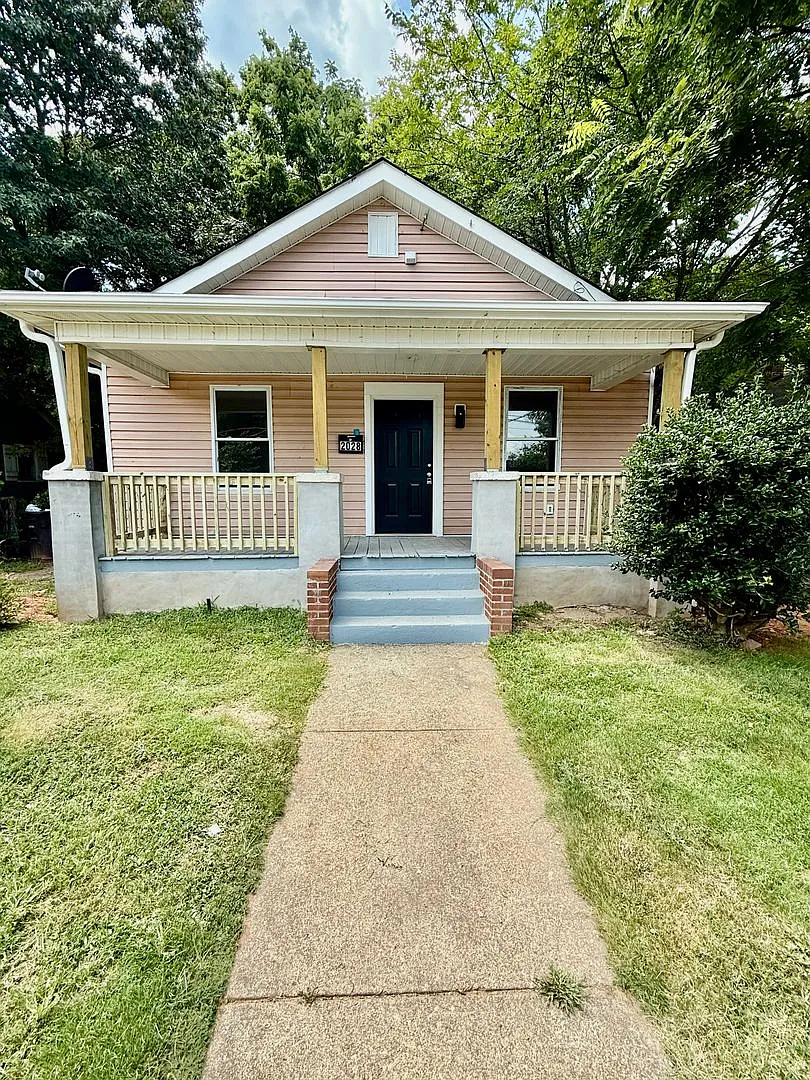 2028 Milford Street — Photo 1