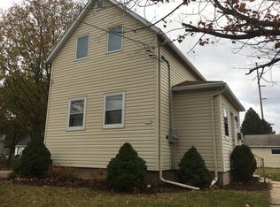 1137 N 21st St, Manitowoc, WI 54220