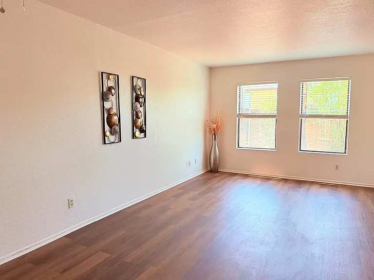 2166 N 1st Ave — Photo 7