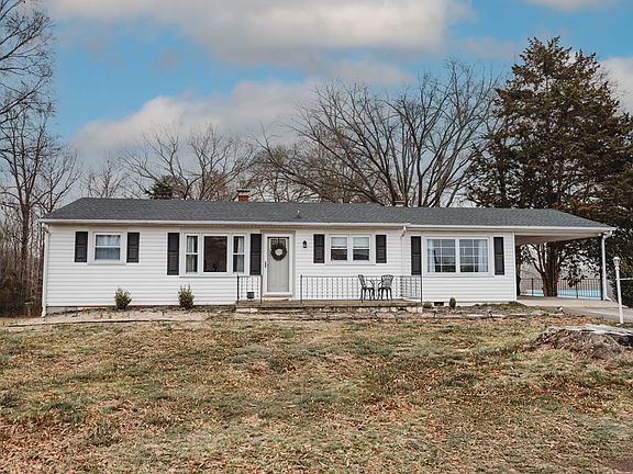 3rd image of 261 Edwards Branch Ln