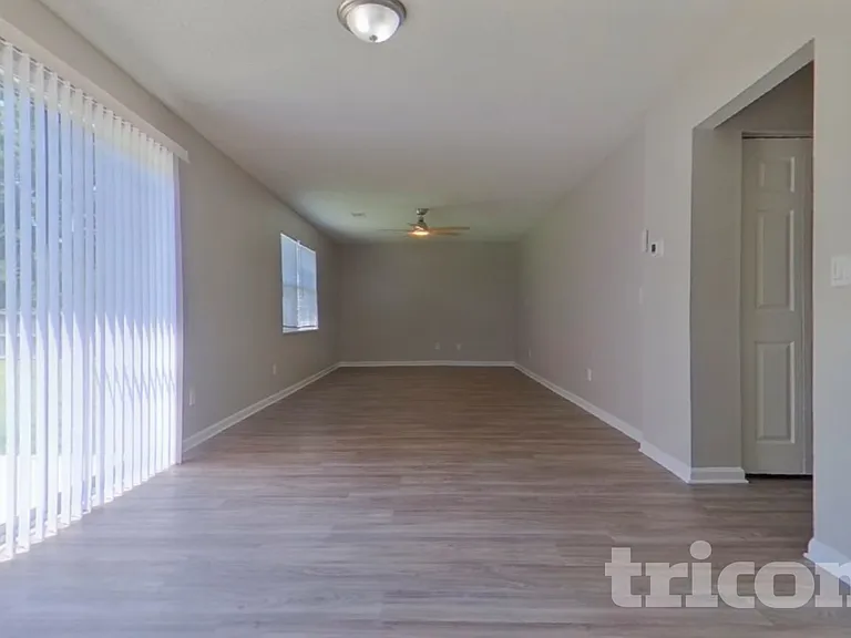106 Sandpine Rd — Photo 5