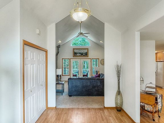 2nd image of 542 104th Ln SE