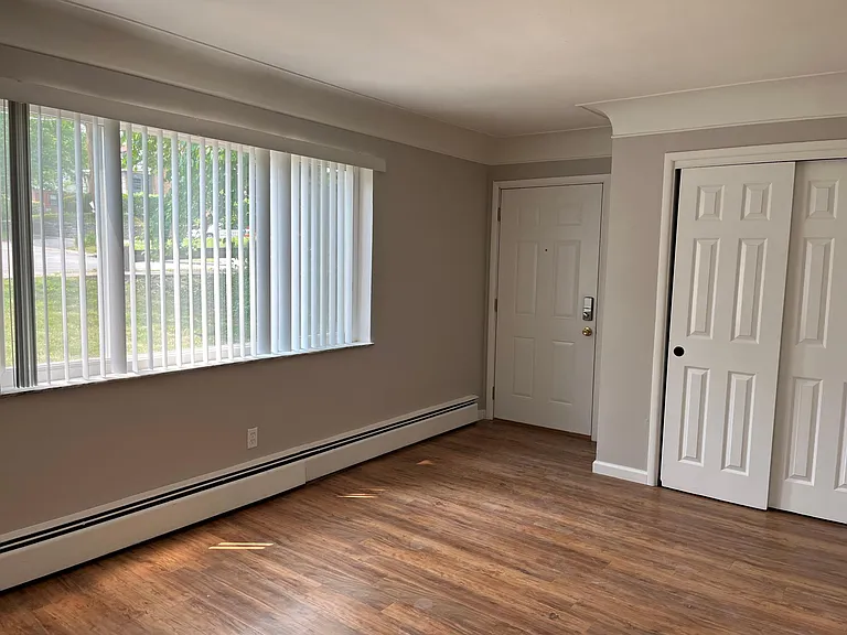 6310 Plainfield Rd #3 — Photo 5