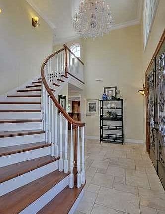 5th image of 200 Willowbrook Dr