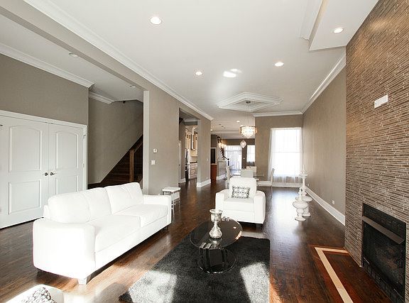 2nd image of 421719 S Martin Luther King Jr Dr