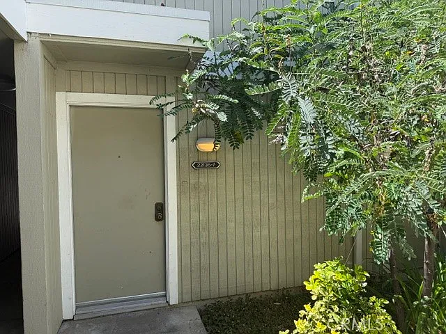 2 bed, 1.5 bath, 995 sqft, $2,800 — Photo 2