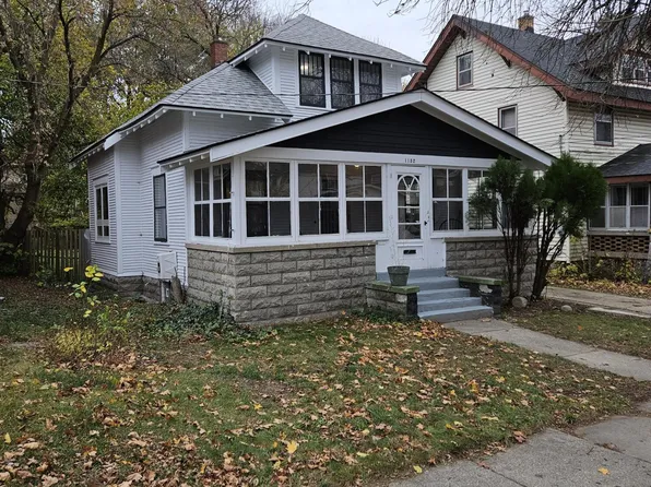 1132 Sherman St SE, Grand Rapids, MI 49506
