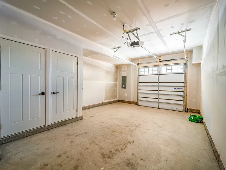 14064 Sunrise Valley Dr — Photo 27