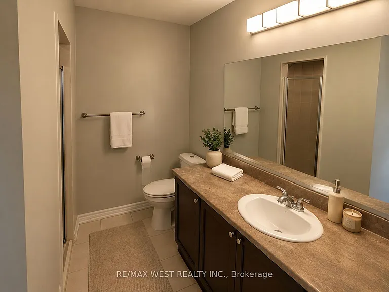 20 Winisk St — Photo 14
