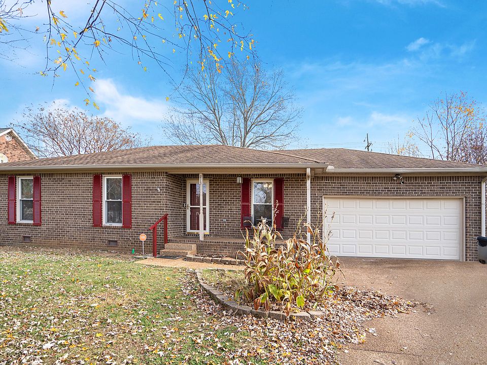 1st image of 215 Bordeaux Ct