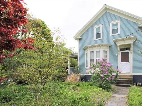 115 Vandewater St, Providence, RI 02908