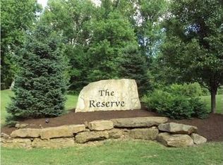 6165 Pembrooke Dr, Newburgh, IN 47630