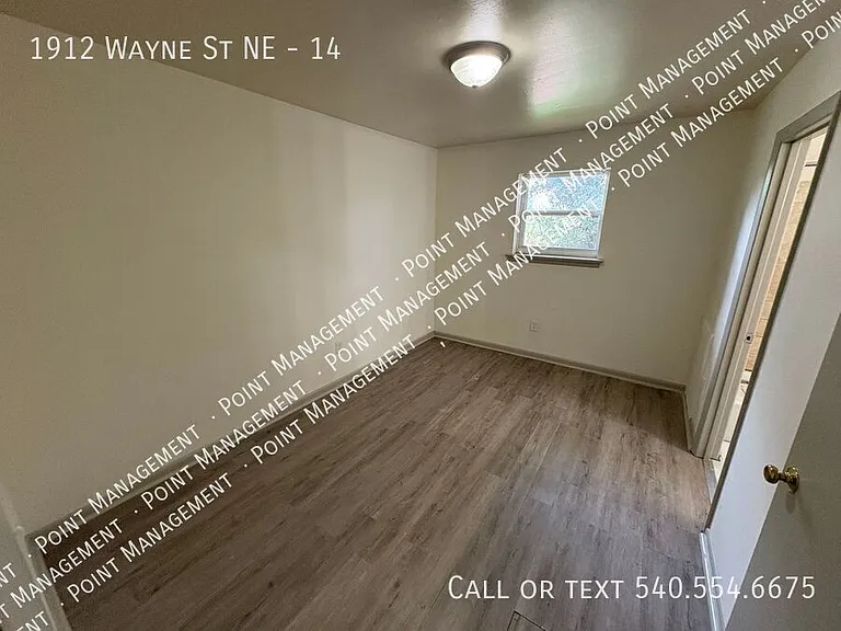 1912 Wayne St NE #14 — Photo 6