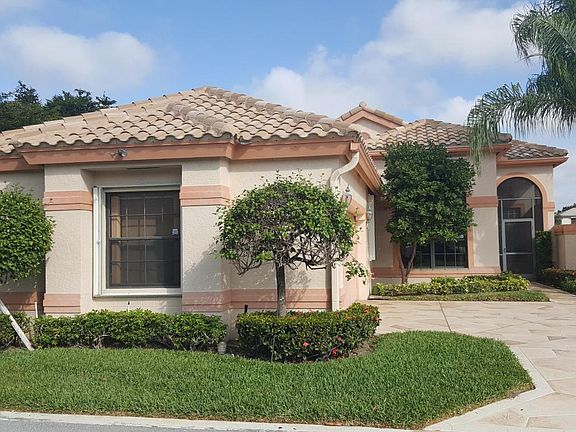 2nd image of 10177 Lexington Lakes Blvd N
