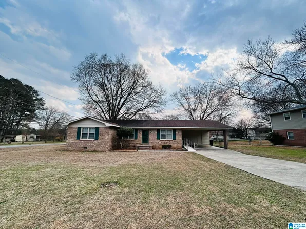 4136 Cloverdale Rd, Anniston, AL 36207