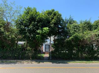 153 Depot Rd, Huntington Station, NY 11746