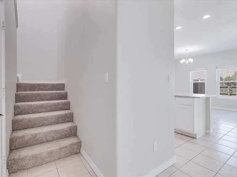 15513 Palmira Ave #B — Photo 18