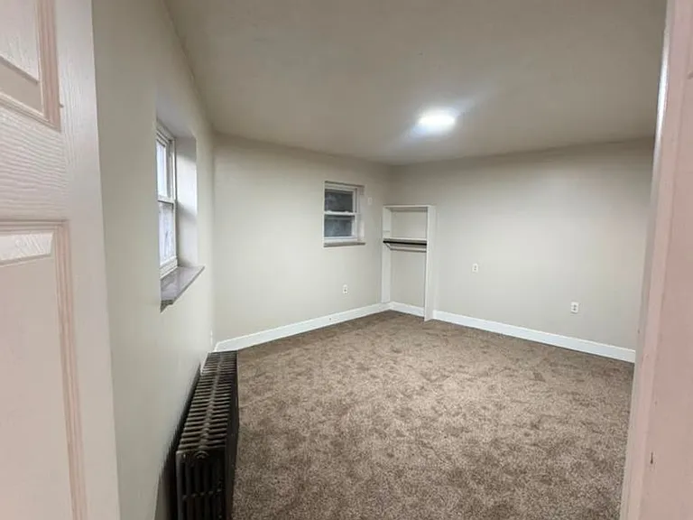 427 Oak Aly — Photo 7