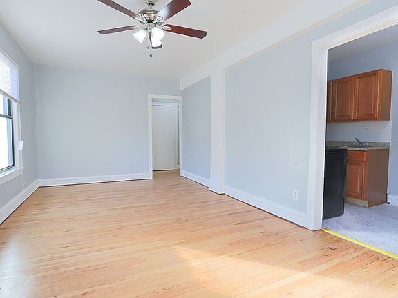 5th image of 4600-4608 N Beacon St #4602-2B