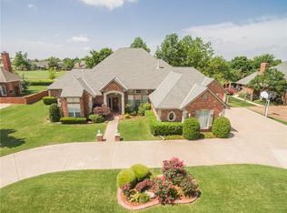 6001 Laquinta Dr, Edmond, OK 73025