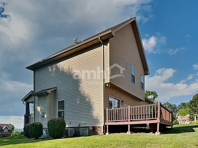 1523 Bailey Park Ln — Photo 21