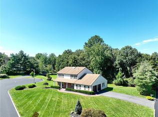 54 Pine St, New City, NY 10956
