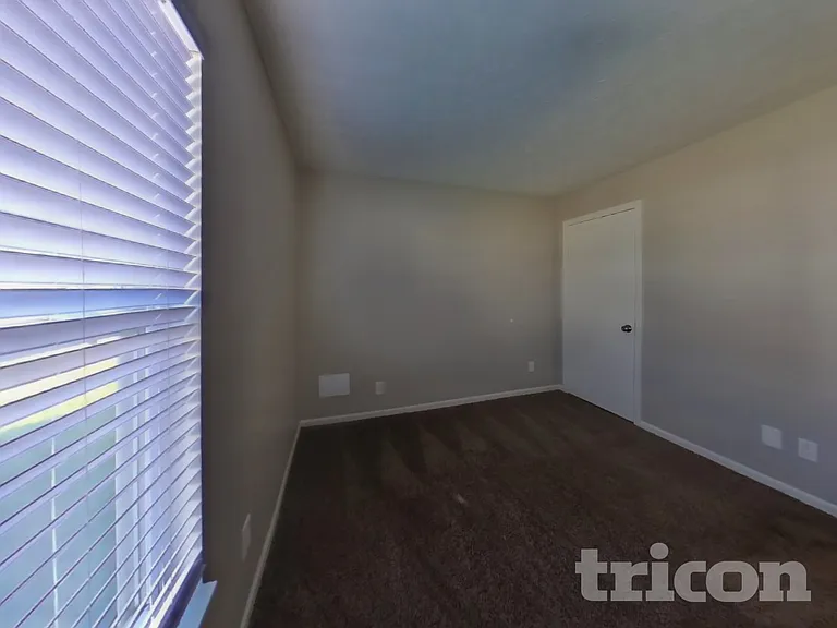 6811 Smithfield Blvd — Photo 11