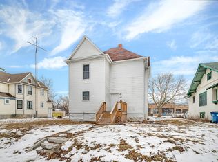 1129 E Merchant St, Kankakee, IL 60901