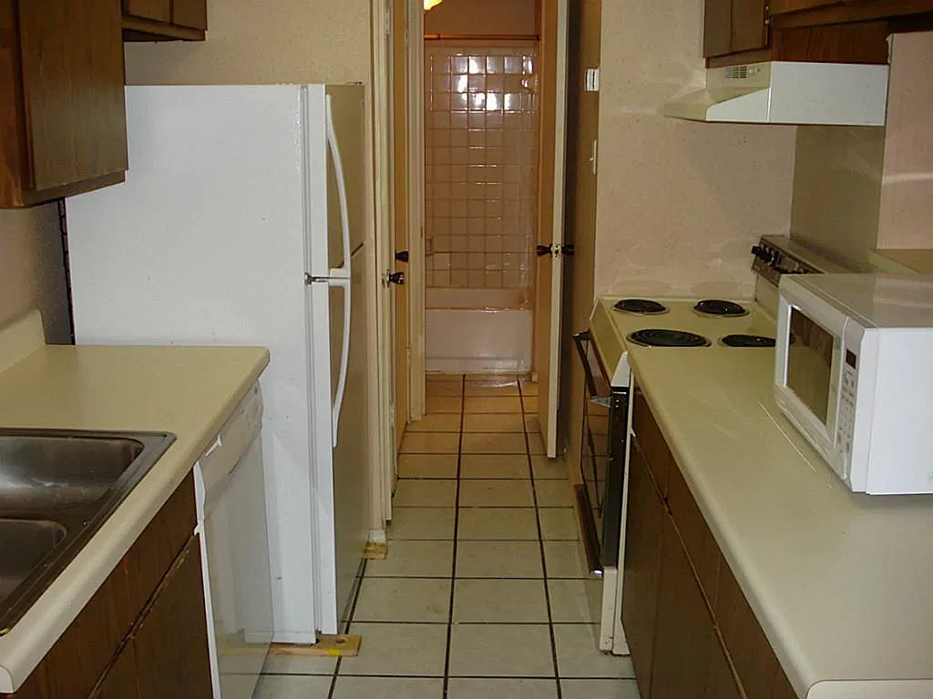 2750 Holly Hall St — Photo 3