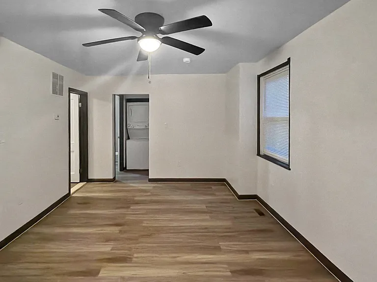 507 Arsan Ave #B — Photo 8